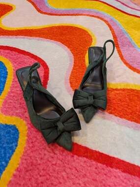 ASOS DESIGN Wide Fit Scarlet bow shoes in Green velvet SiZe 7